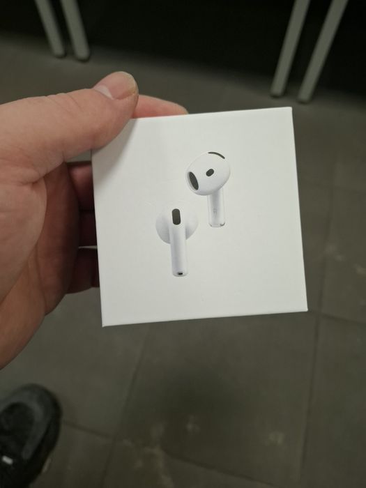 Apple Airpods 4 z ANC