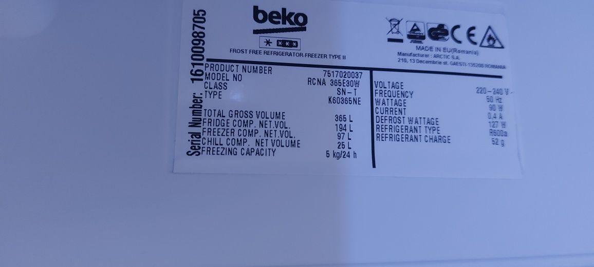 Холодильник Beko RCNA 356E30W