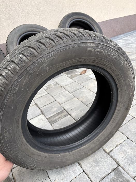 Opony NOKIAN wr d4