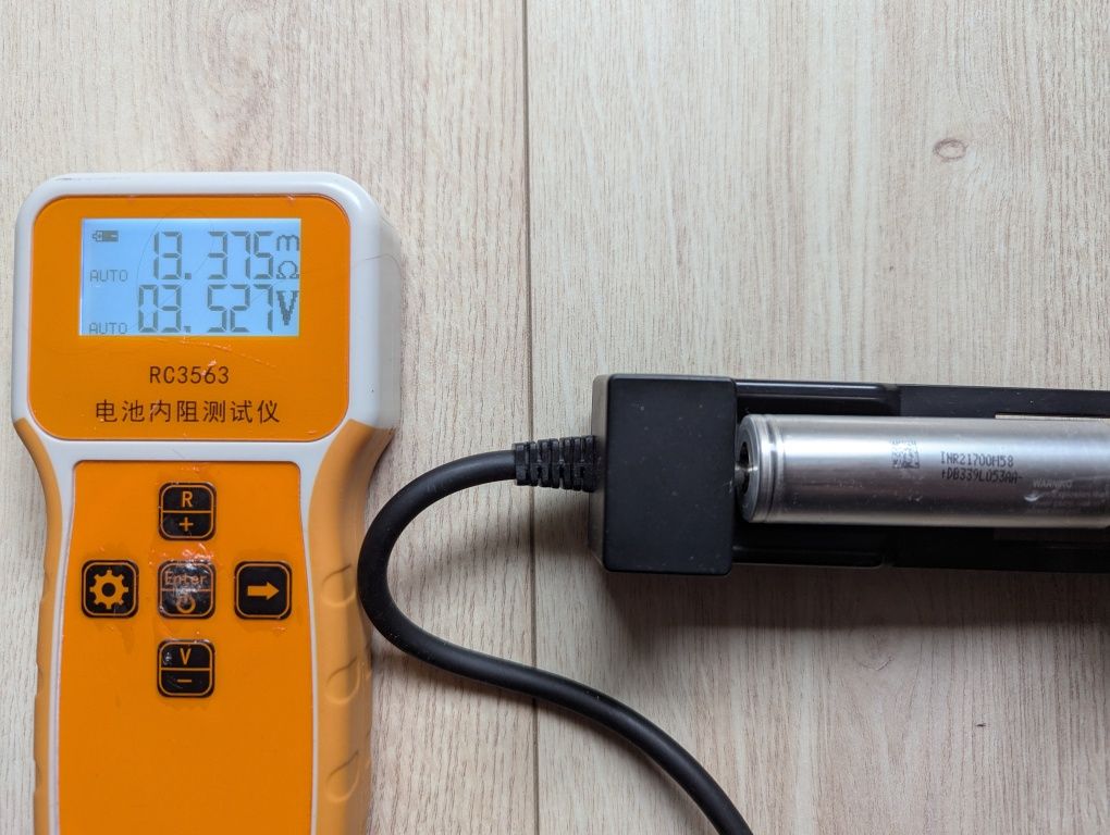 Akumulator litowo-jonowy LG 21700 M58T   5.800Ah   1 szt.