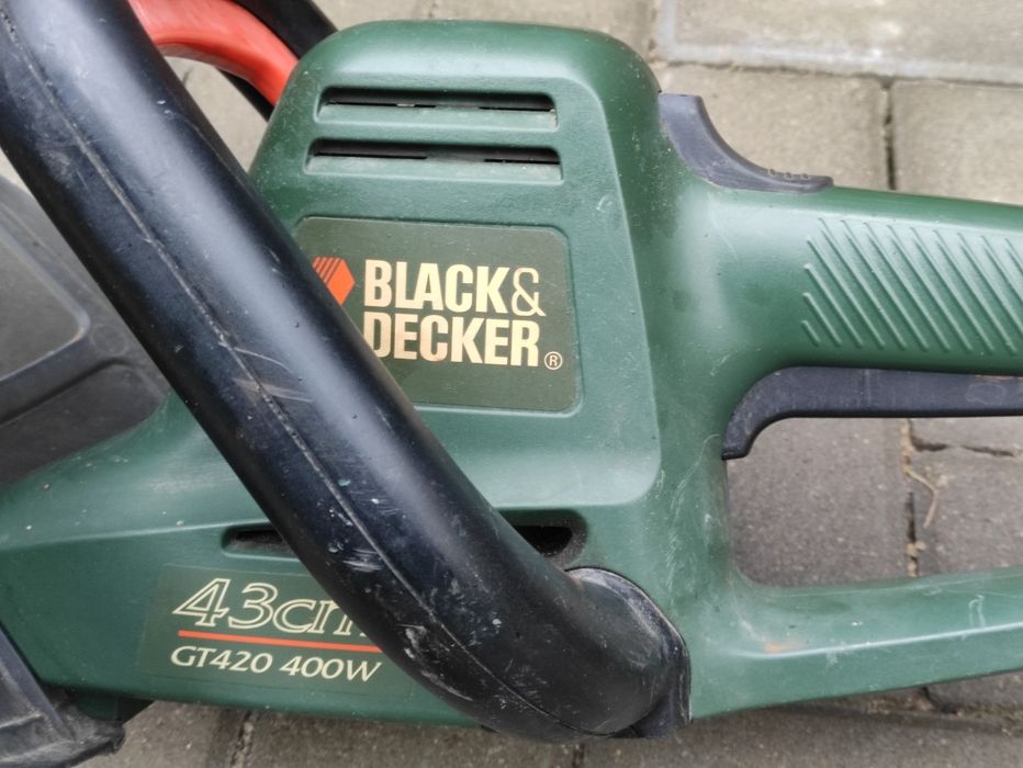 Elektryczne nożyce do żywopłotu BLACK & DECKER
