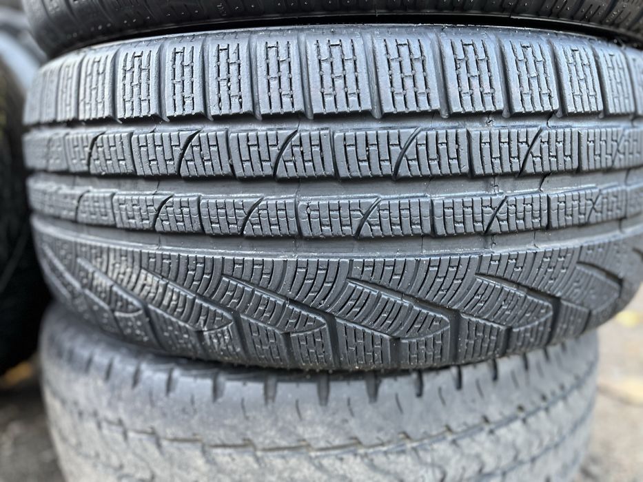 245/35/R20 295/30/R20 (зима ) Різноширокі Pirelli SottoZero