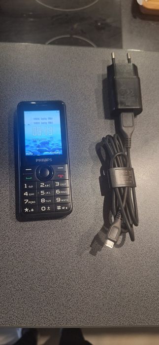 Philips Xenium E168 czarny dual sim z przyciskami ładowarka b.d stan