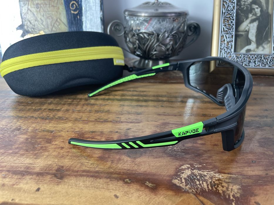 Zielone niebieskie okulary rowerowe sportowe Kapvoe z polaryzacją UV