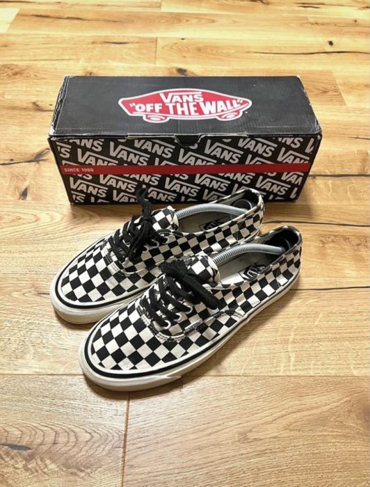Vans New Era Checkerboard 44 Style Buty