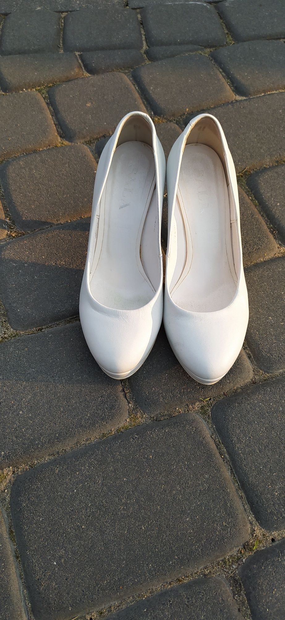 Buty ślubne rozm. 35
