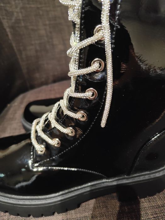 Nowe botki damskie ocieplane rozmiar 39