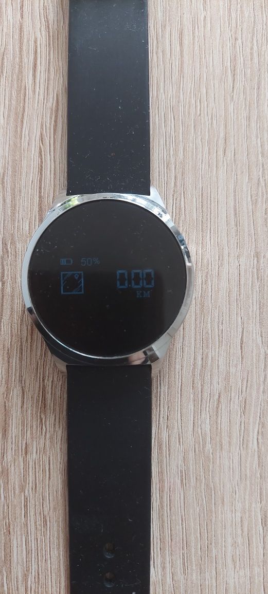 Smartwatch Avon czarny