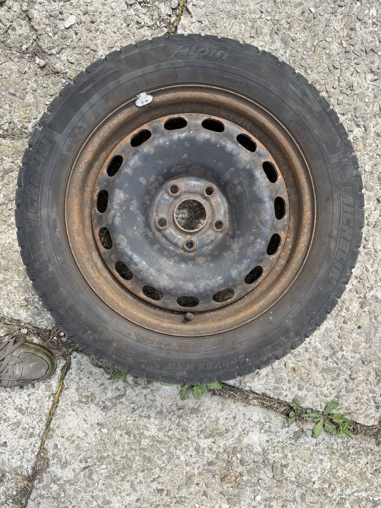 Kola zimowe,  R16 205 x 55, rozstaw 5x 112 Volkswagen Skoda