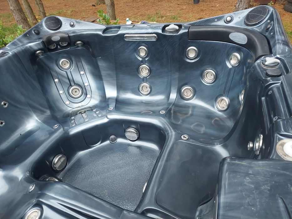 Jacuzzi ogrodowe amerykańskie Dynasty Spas 235x235.