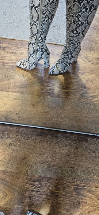 Kozaki wiosenne w panterkę rozmiar 38