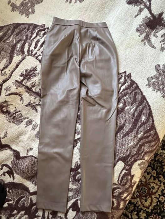 Штани з екошкіри для дівчинки 12-13 років