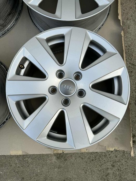 Felgi aluminiowe 16 4F0 7J, 7J, ET42, 5x112 VW, Audi A4, A6