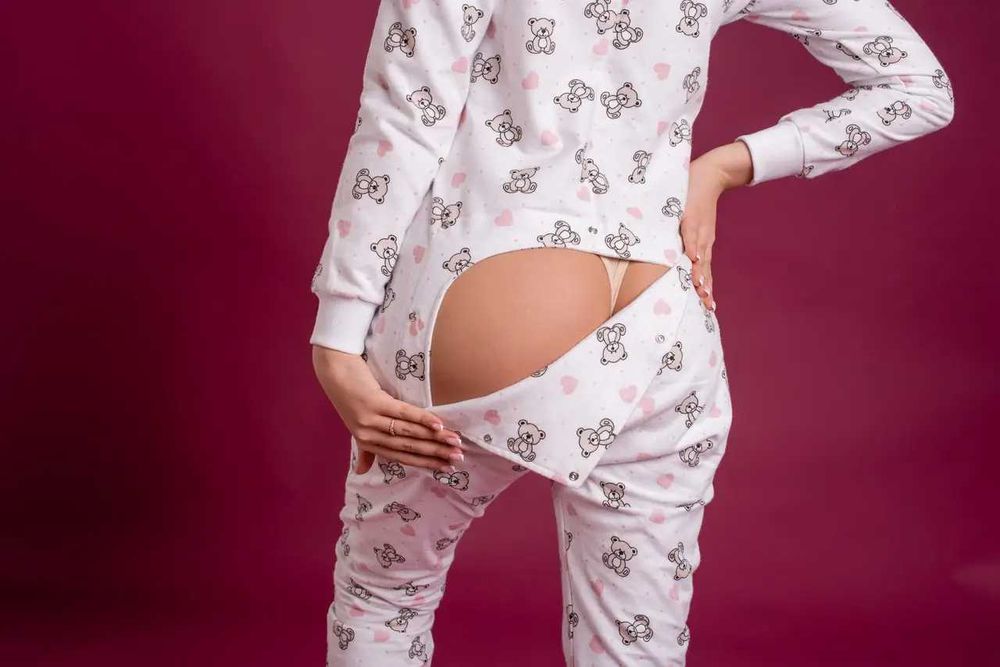 Жіноча фланелева піжама-комбінезон з кишенею на попі SweetJama