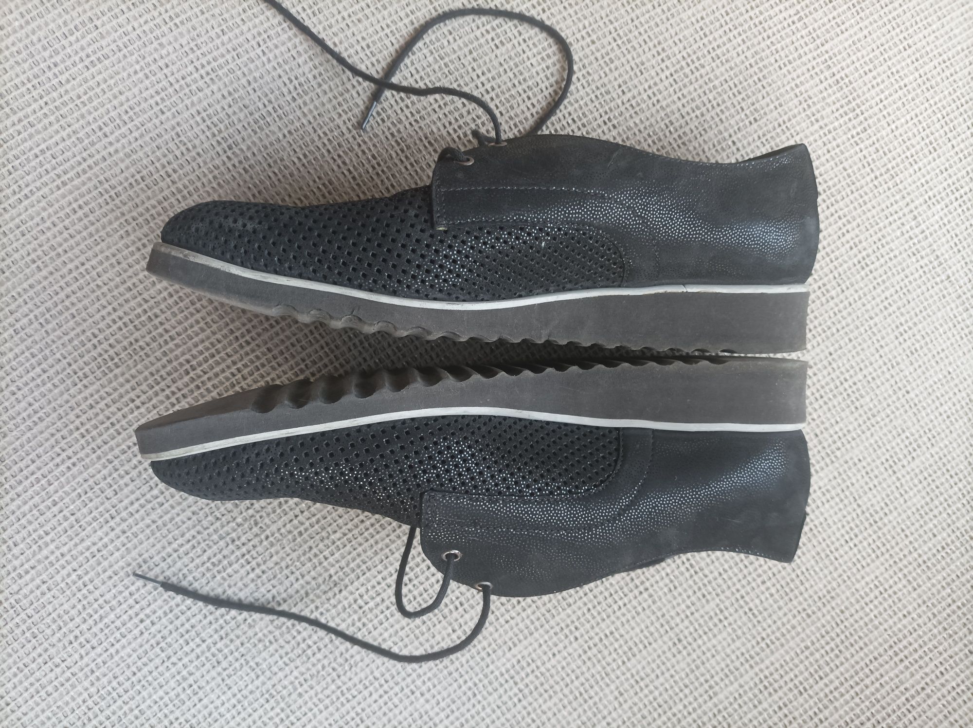 Buty czarne wiosenne 40 quazi