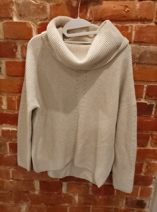 Ciepły sweter damski