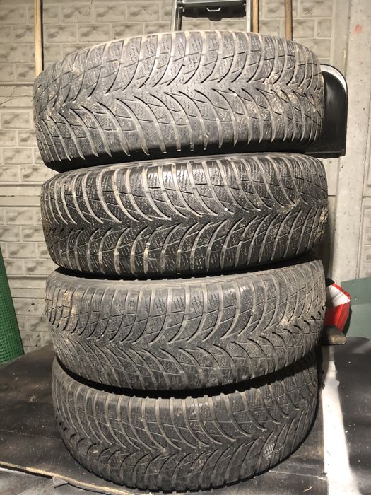 Opony zimowe 205/60r15