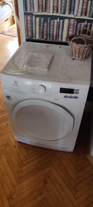 Сушильна машина Electrolux