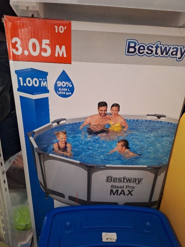 Piscina Nova com 3.05m por 1.00m