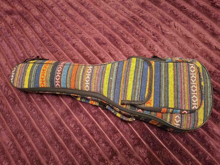 Укулеле акустична гітара