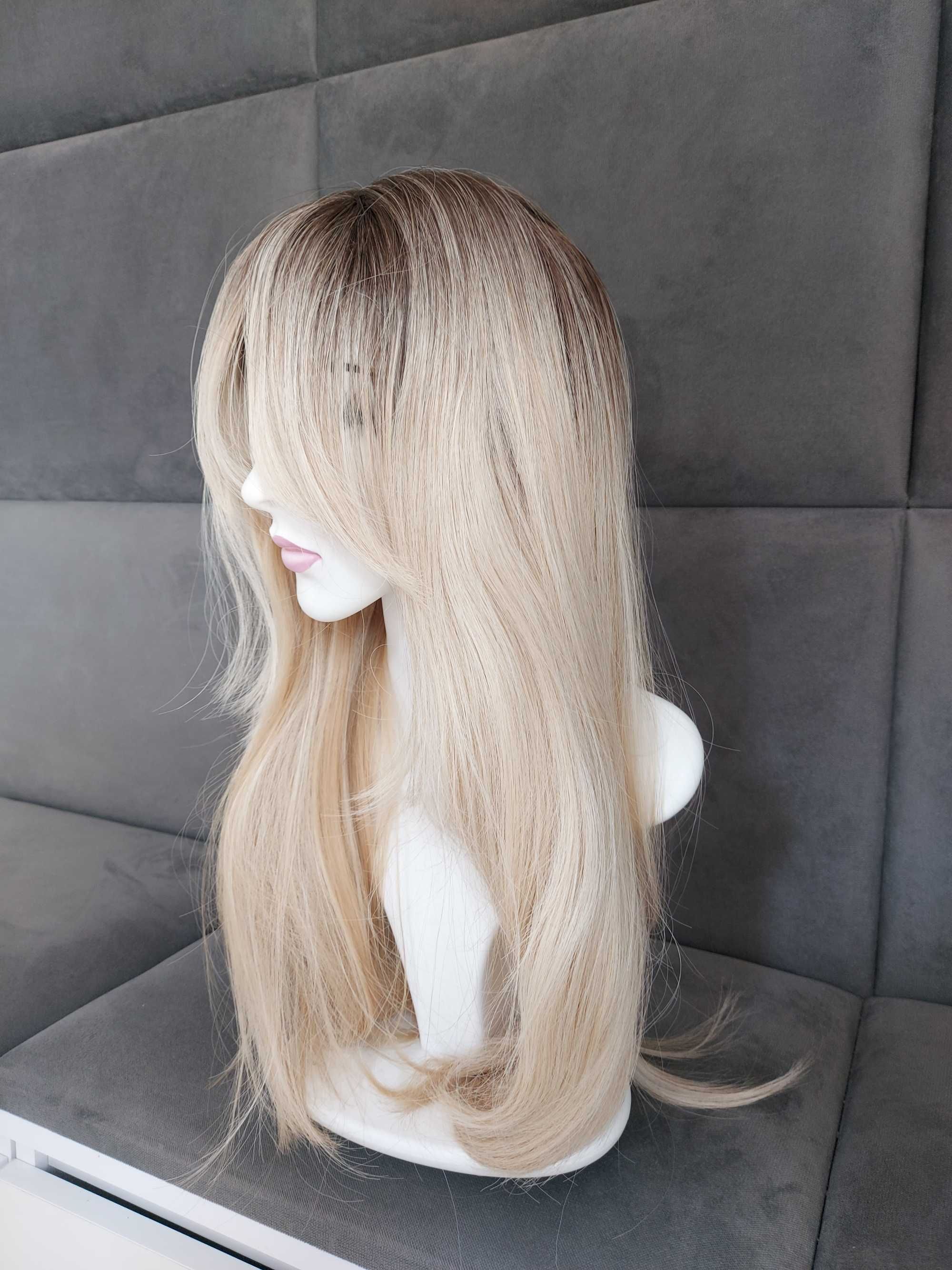 Długa peruka jasny blond naturalny ombre pasemka refleksy na codzień