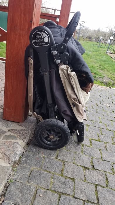 Коляска baby jogger