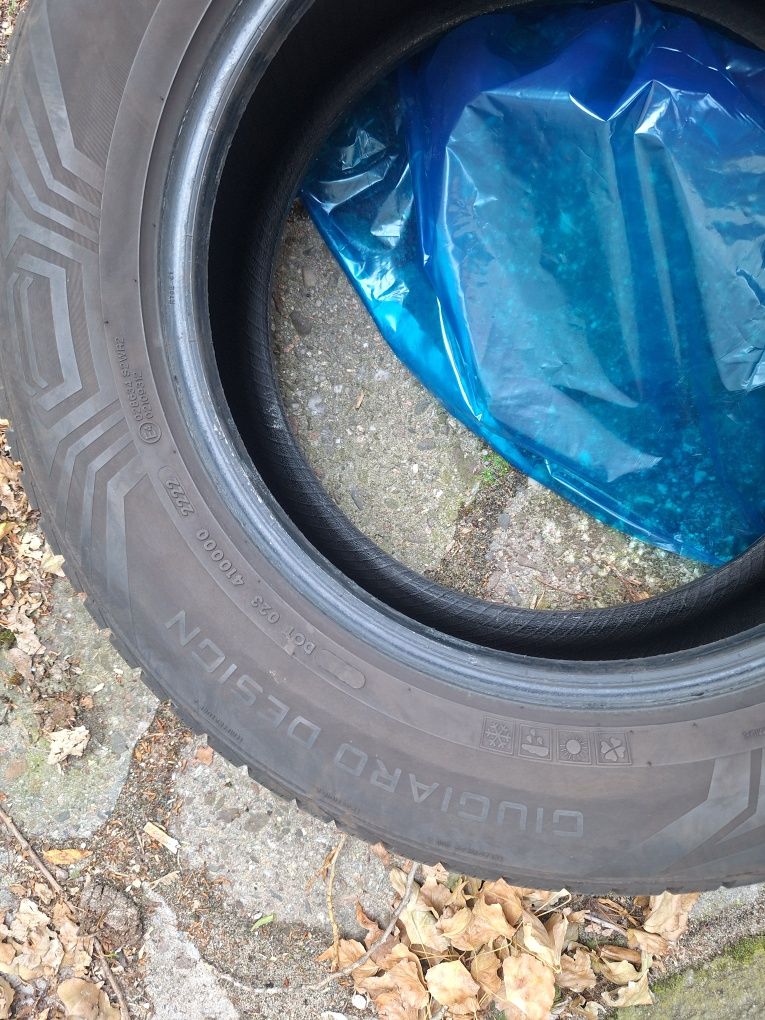225/60R17 Vredestein Całoroczne 2szt. Stan bdb/dbr.
