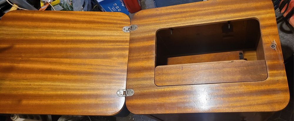 Szafka po maszynie do szycia Łucznik