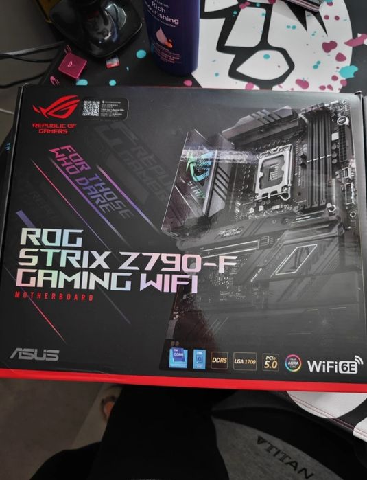 Combo ASUS ROG STRIX Z790-F Gaming WI-FI + Intel i9 14900KF