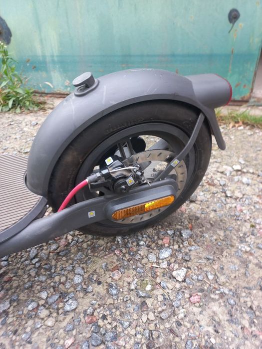 Продам Електросамокат  Xiaomi 4