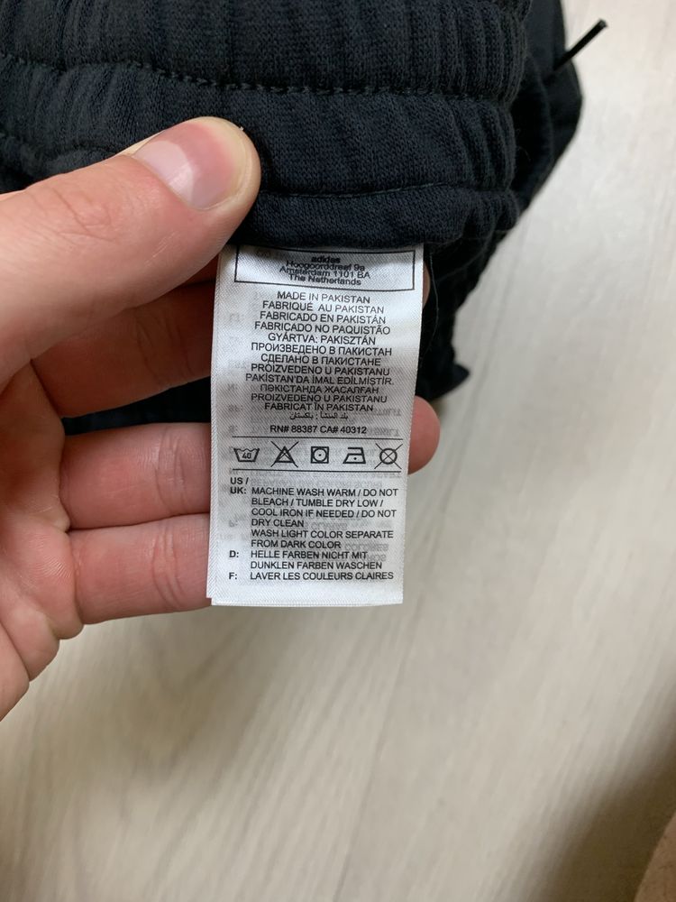 Чоловічі штани Adidas нові оригінал чорні на флісі з бірками