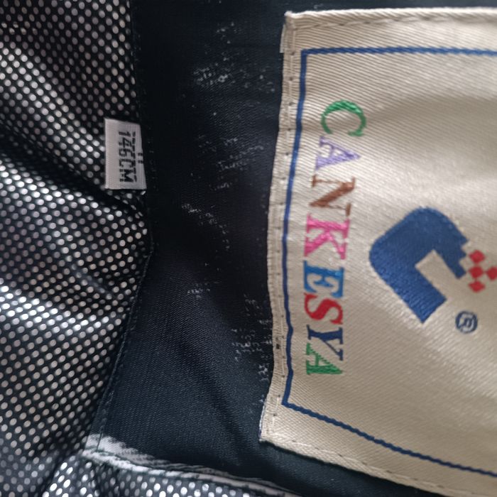 Куртка зимова,ідеальний стан