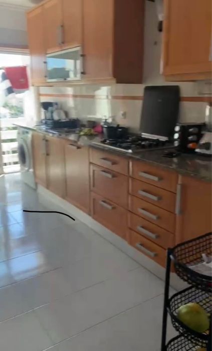 Quarto casal  prox.Pontinha