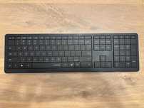 Clevetura CLVX1 – klawiatura z touchpadem