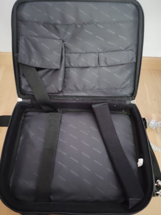 Сумка, портфель для ноутбука Toshiba