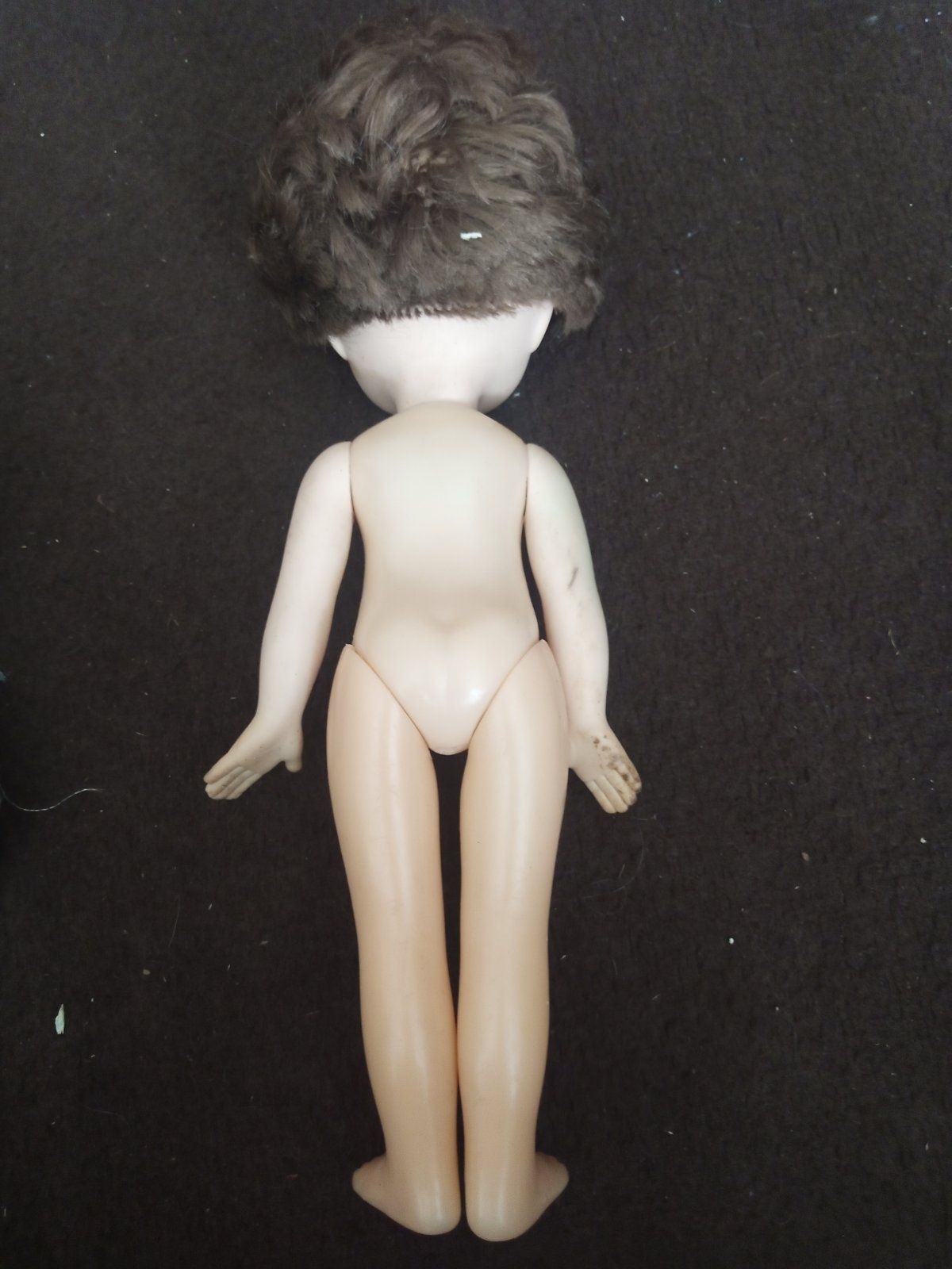 Дитяча іграшка:Лялька середніх розмірів для дівчаток.