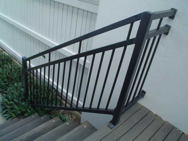 Лестничные перила конструкционные