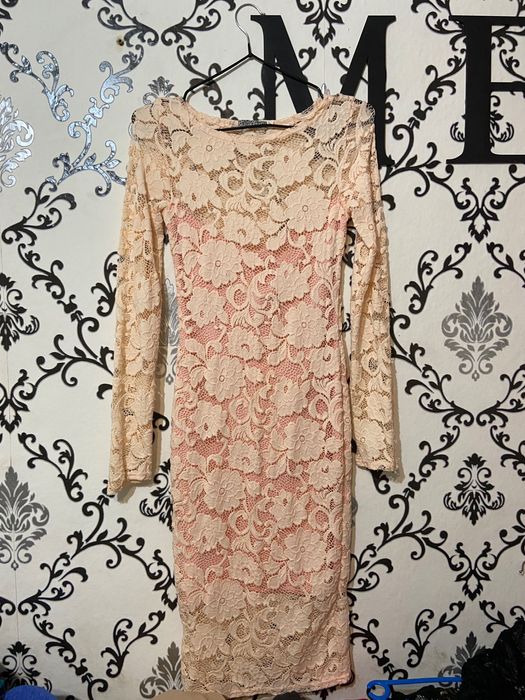 Плаття жіноче.  .