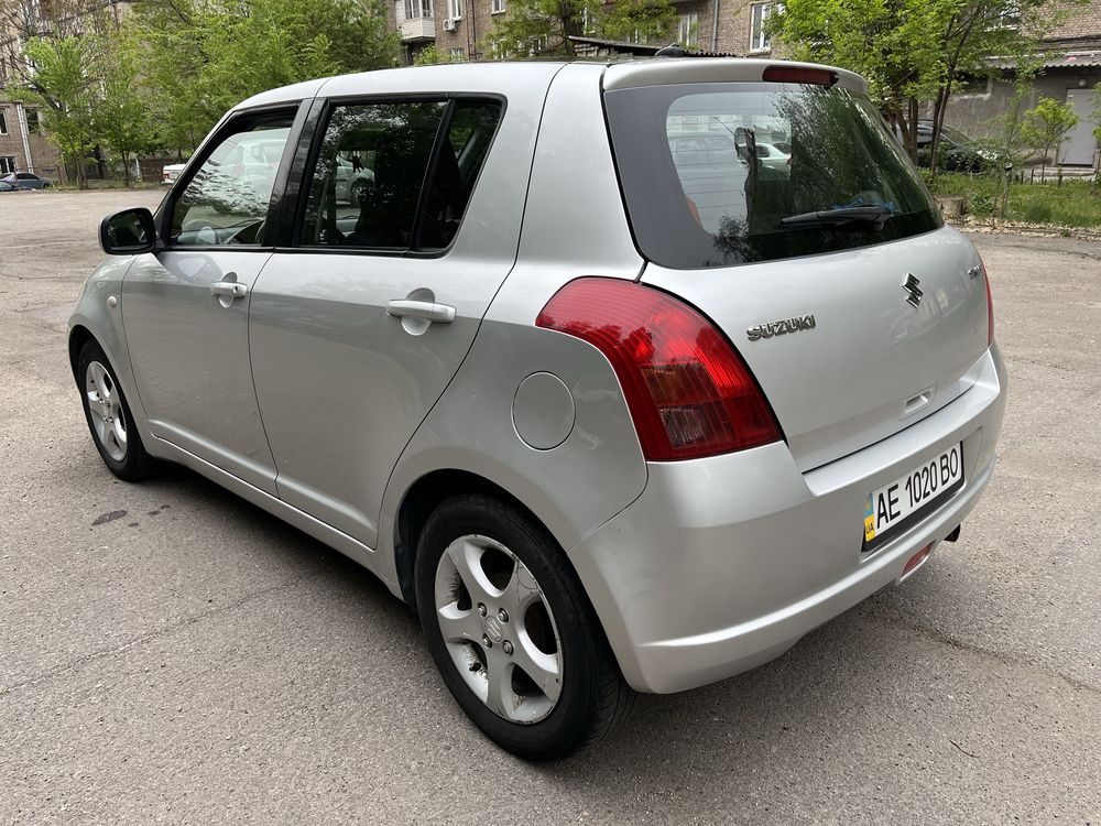 Продам Suzuki swift 1.5