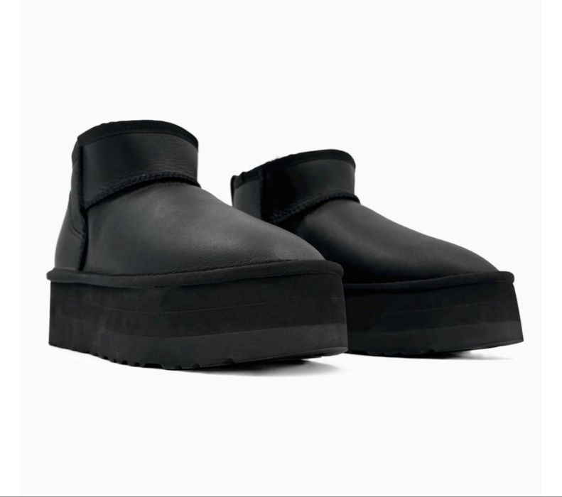 Шкіряні жіночі чорні уггі з хутром ugg Ultra  Black Platform Leather