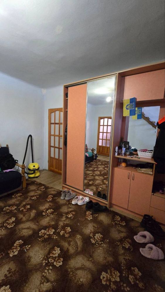 Продаж будинку в Зубрі