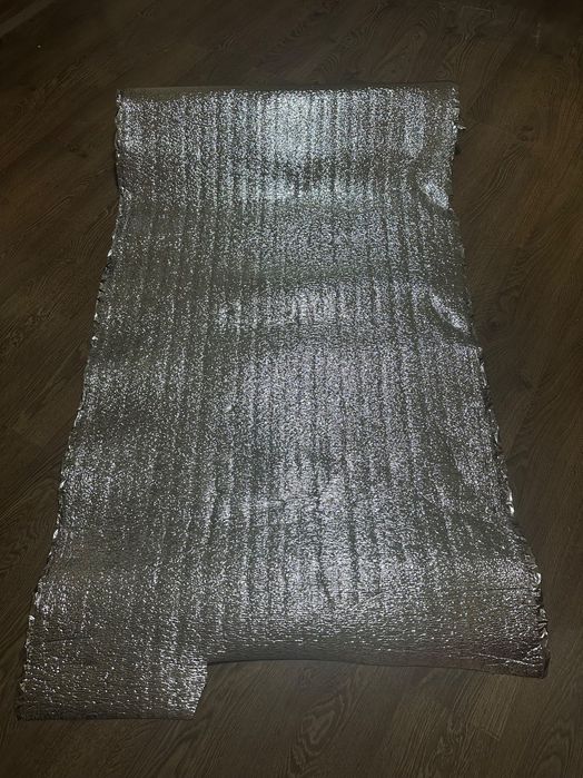 Рулонна підкладка для теплоізоляції підлоги