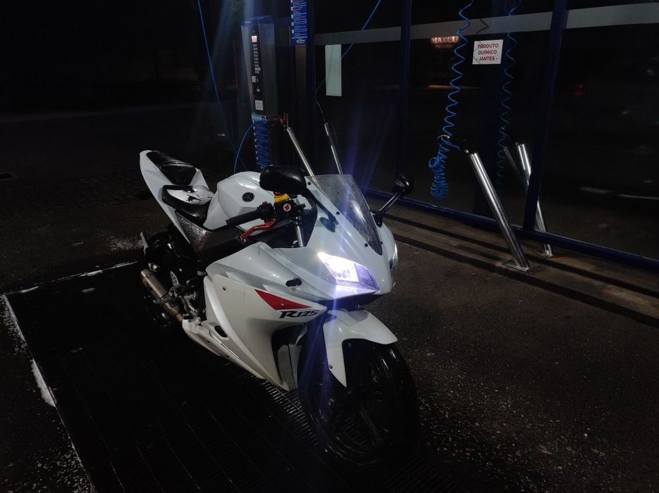 Yamaha yzf 125 r
