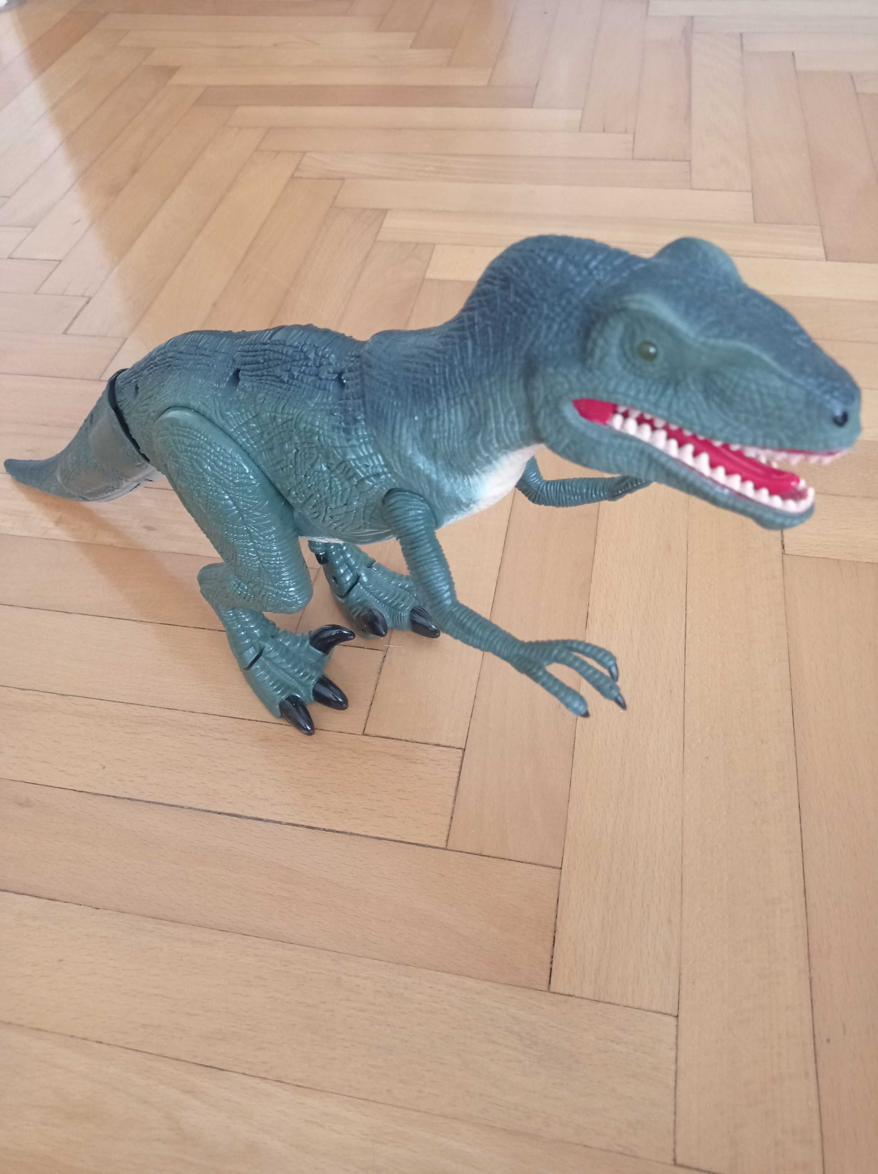 Bardzo duży 30 cm interaktywny dinozaur Velociraptor
