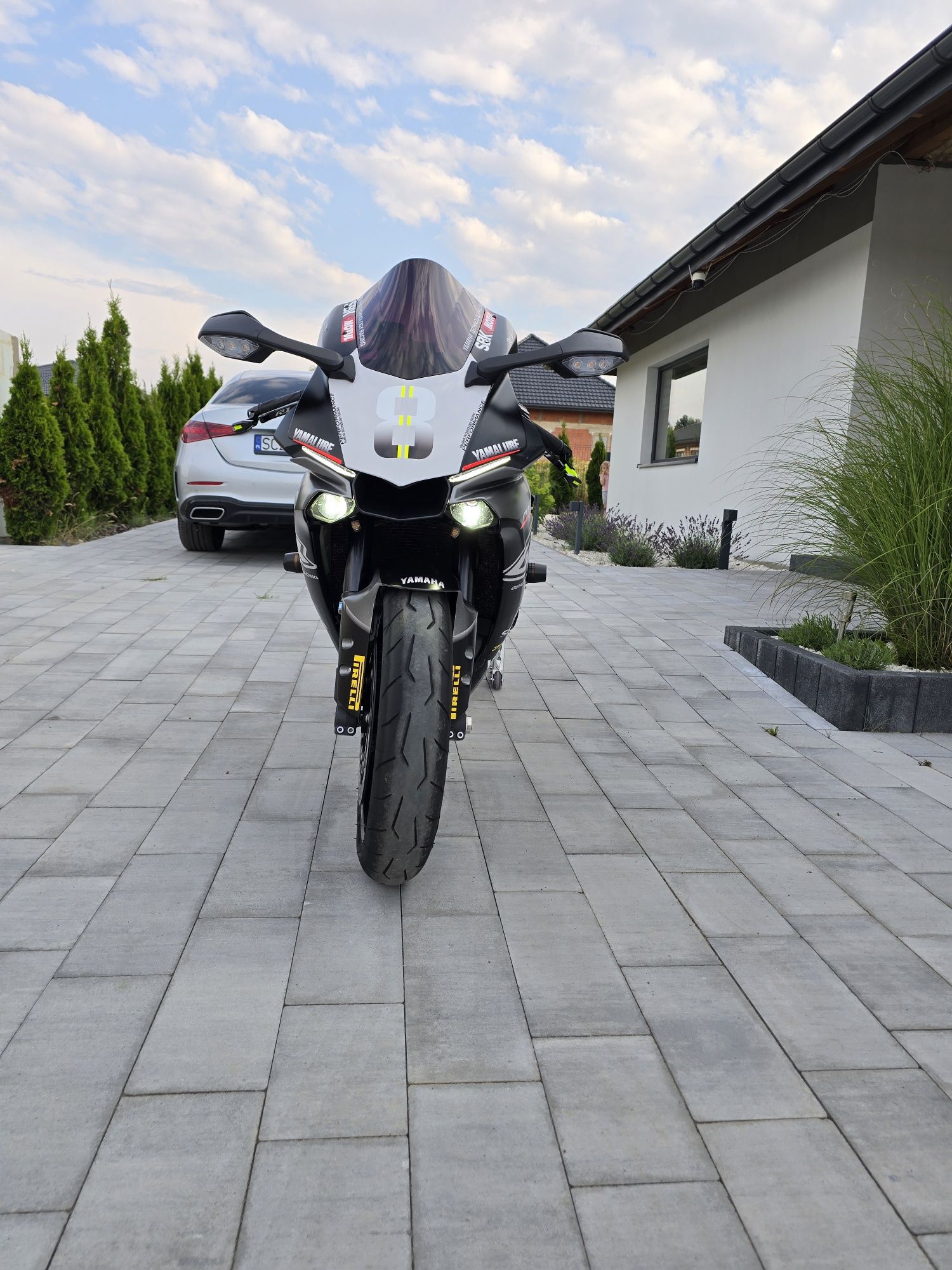 Yamaha r1 GYTR super stan