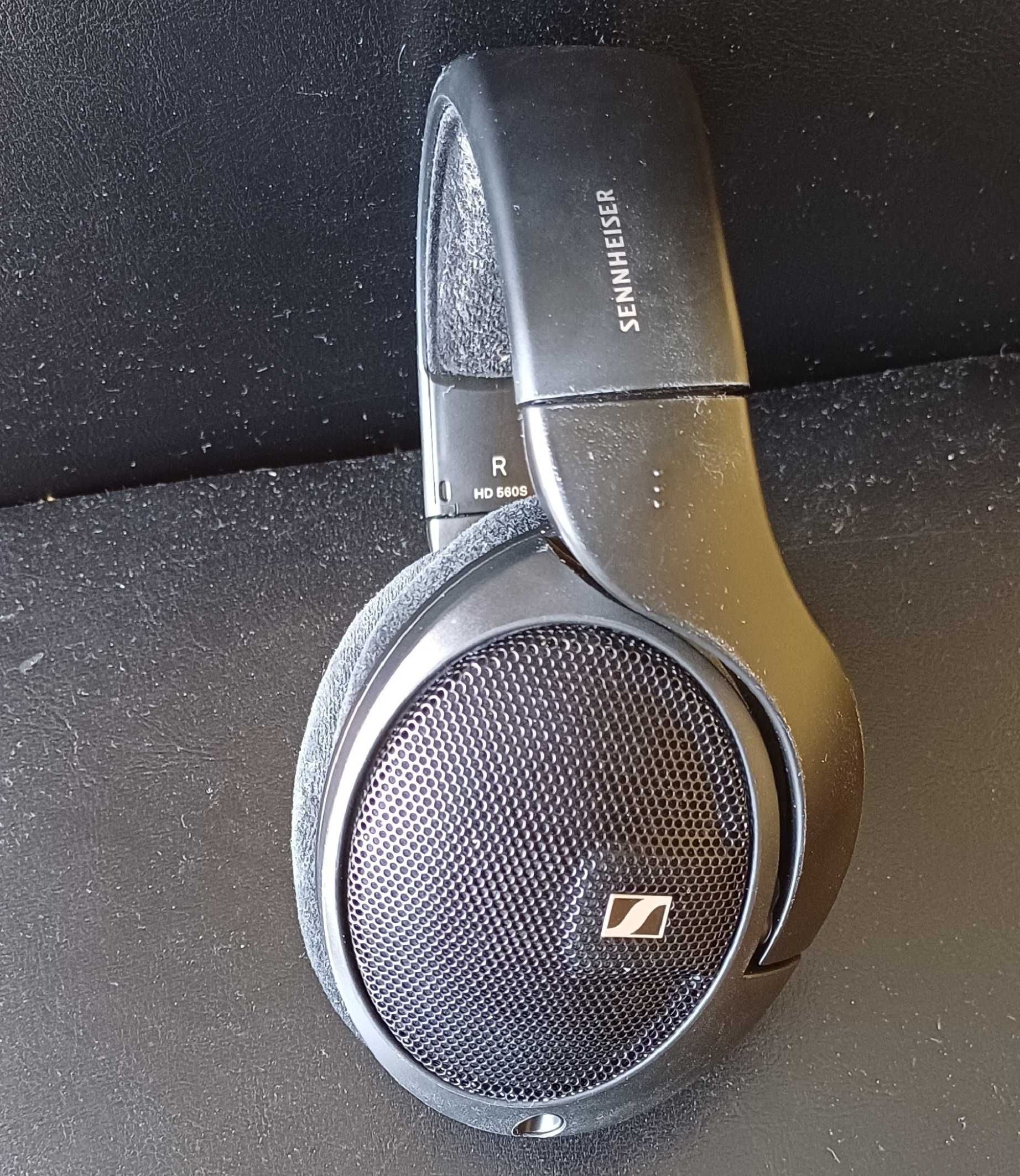 Sennheiser HD 560s