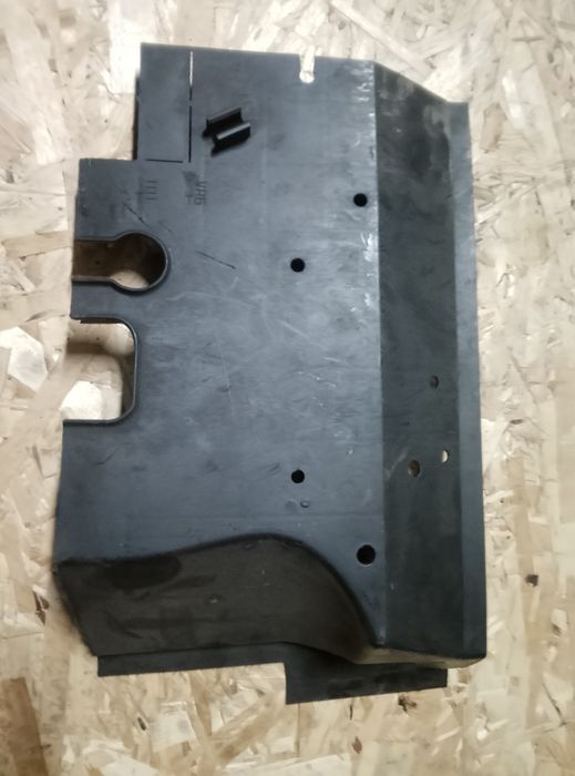 VW T4 osłona boczna akumulatora nieuszkodzona gwarancja