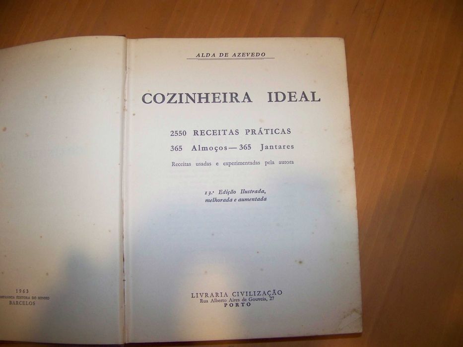 livro de culinária antigo - "a cozinheira ideal" de Alda Azevedo