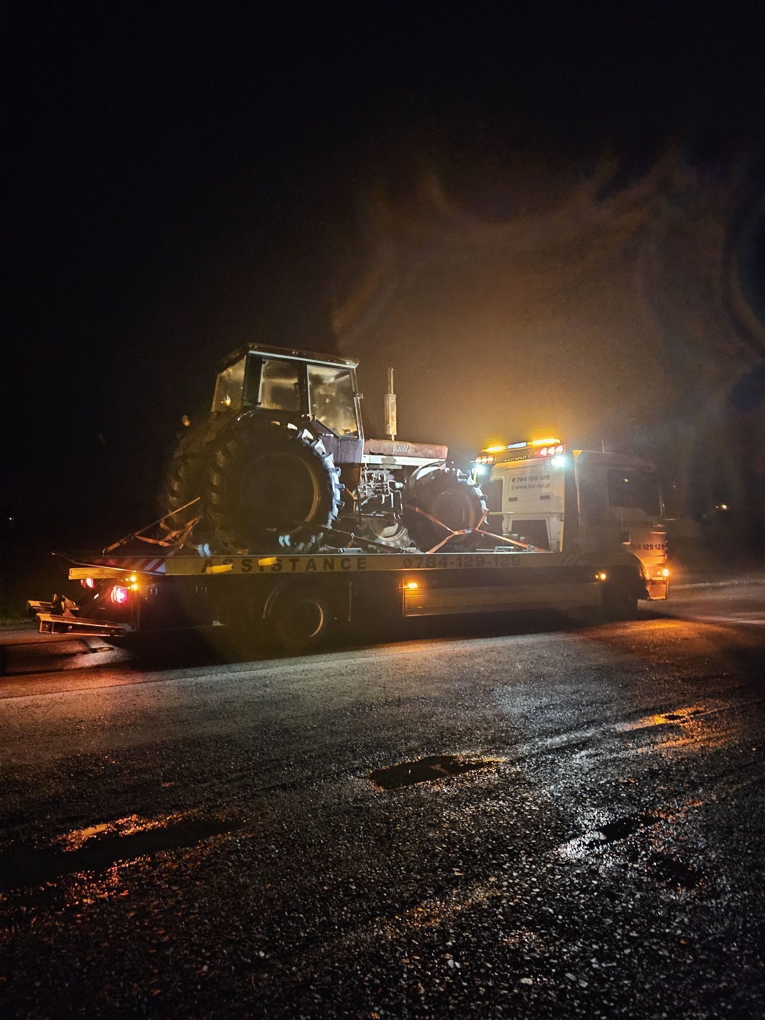 Pomoc Drogowa,Autolaweta,Laweta,Holowanie,Busy,24H/7 a4 s5 s8 Wrocław,