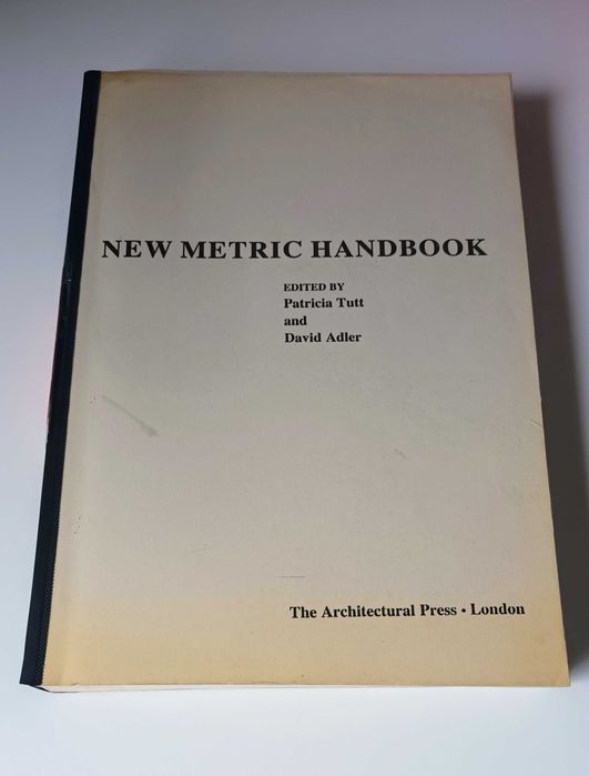 Arquitectura - New Metric Handbook - usado - 9 €